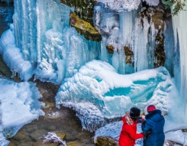 January Maligne Canyon Icewalks